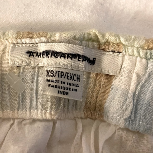 American Eagle Plaid Mini Skirt - Picture 4 of 4